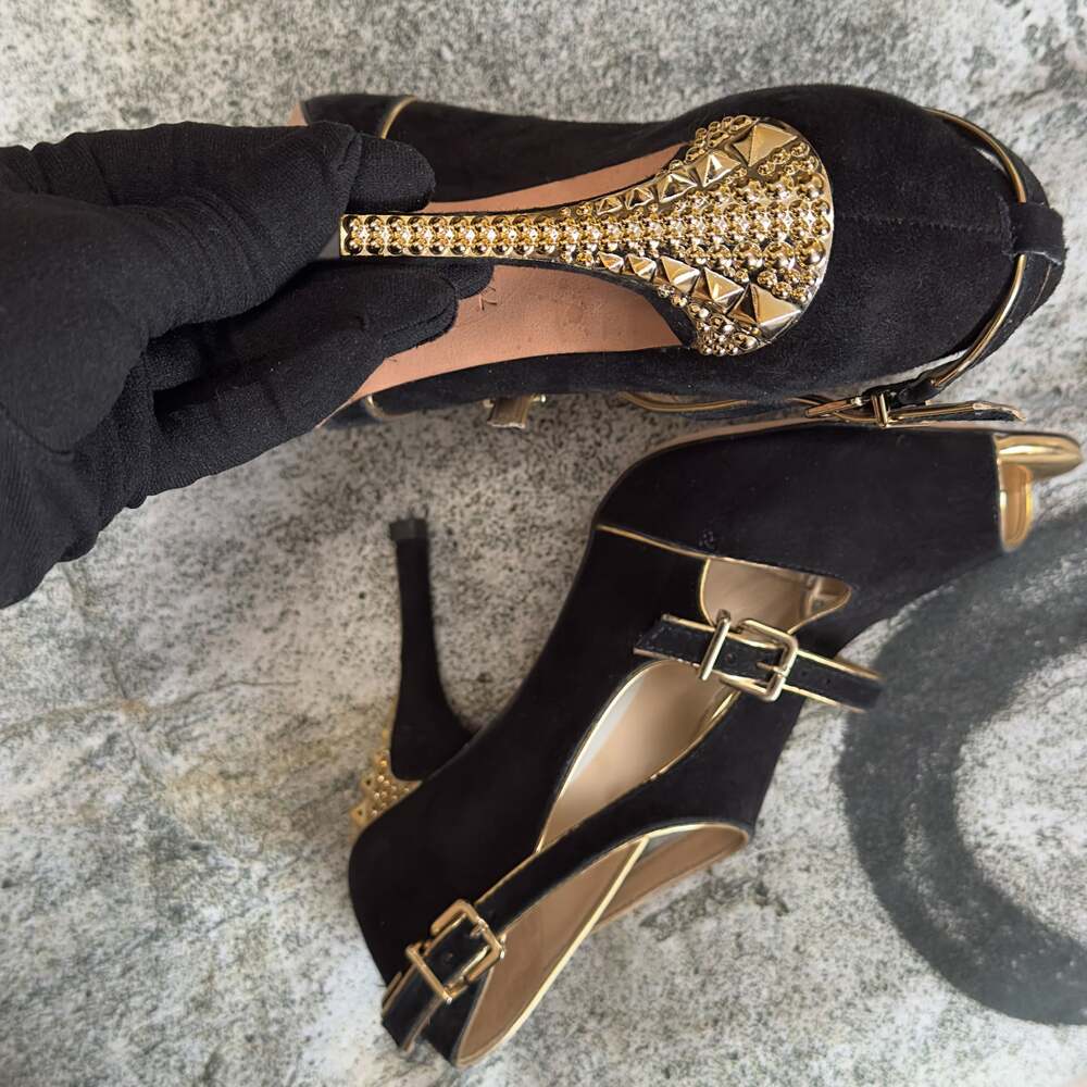 Antonio Melani T-Strap Black & Gold Suede Studded Peep Toe Heels Sz 7.5 - Picture 7 of 9